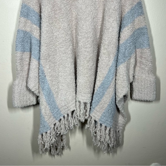 Barefoot Dreams Cozy Chic Beach Poncho Weather Fringe Beige Style 627 One Size - Picture 10 of 10